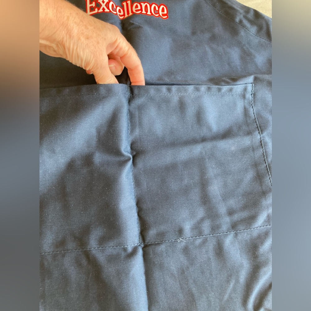 Navy Blue BBQ Apron with 'PAR 60 PAR Excellence' Embroidery - Picture 4 of 4